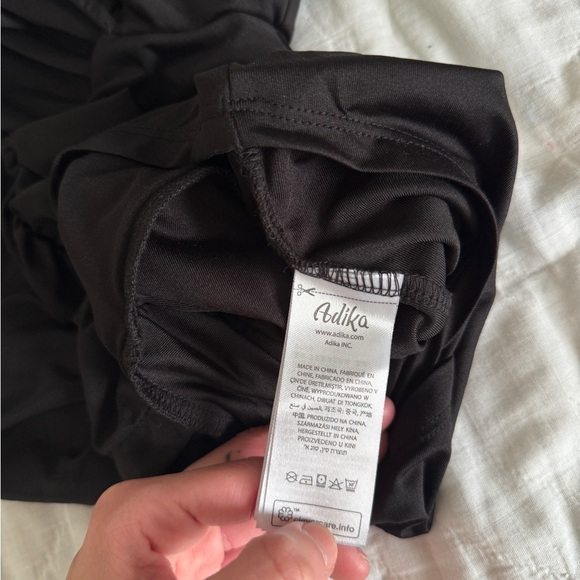 ADIKA Black Size XS short sleeve bodysuit with snap bottom and ruching - Picture 7 of 10